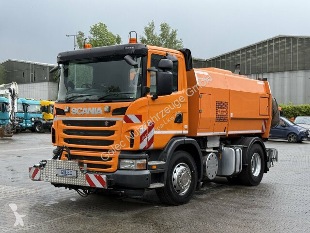 آلة لصيانة الطرق Scania G230 Kehrmaschine...
