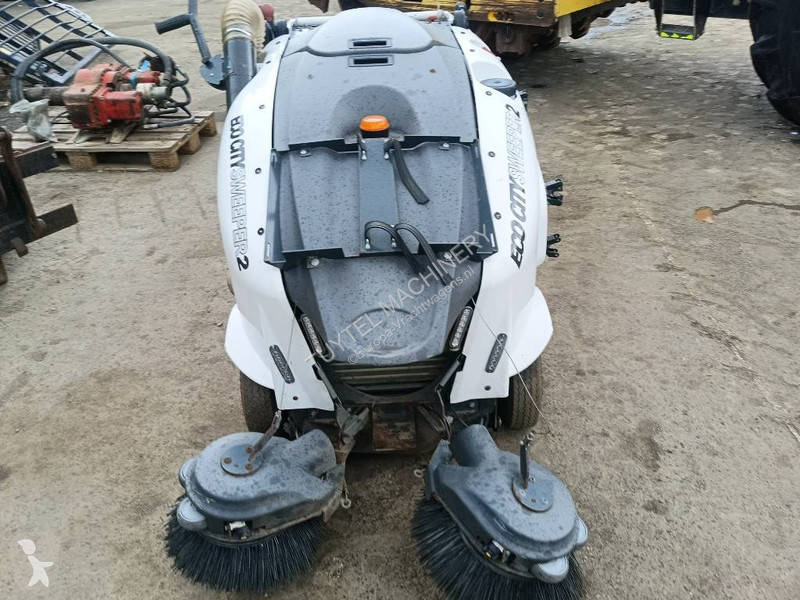معدات التنظيف  Itala 135 BT street sweeper...