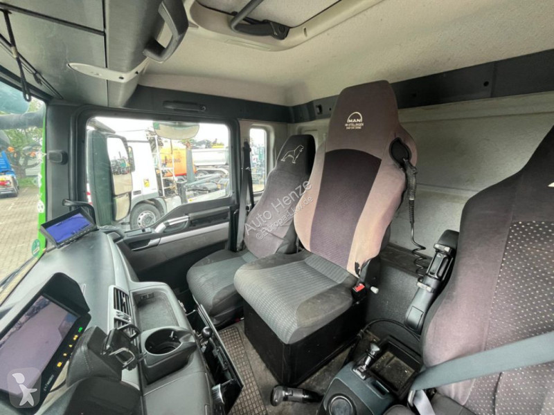 Engin de voirie MAN TG-S 26.320 6x2-2 BL...