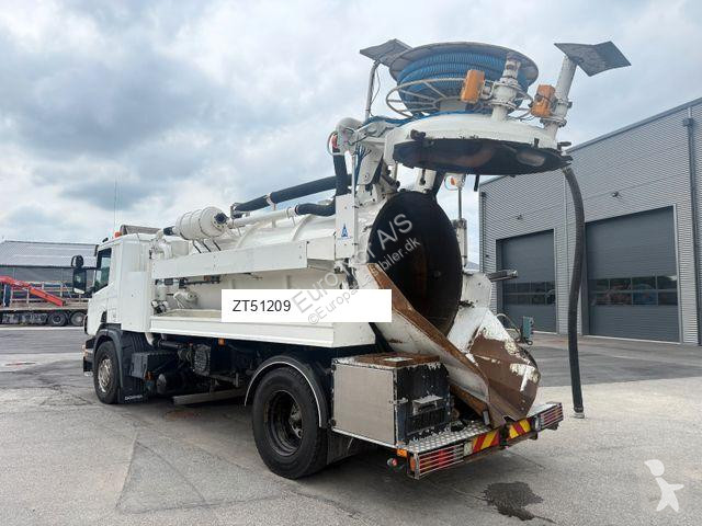 Maskine til vejarbejde  SCANIA P270 4x2...