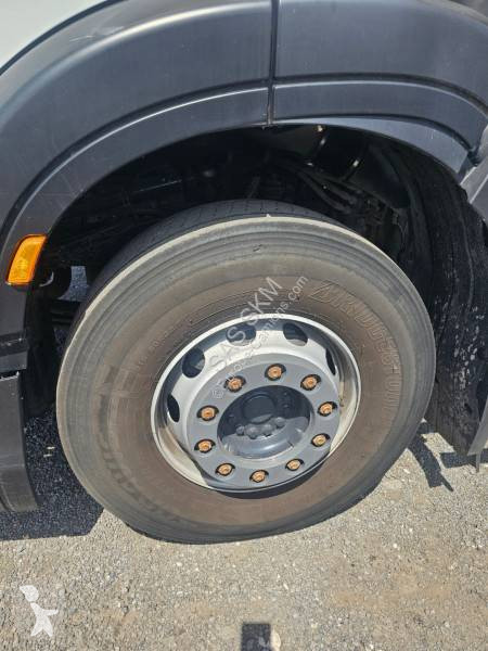 آلة لصيانة الطرق Iveco