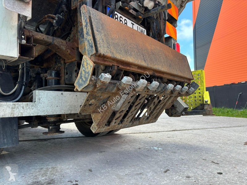 آلة لصيانة الطرق Mitsubishi Fuso 7C18 4x2 FAUN...