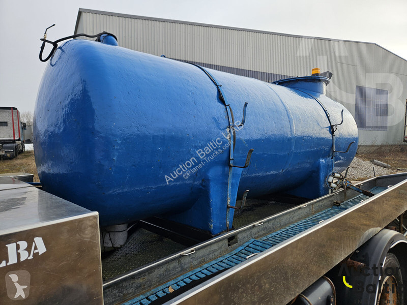 Komunálne vozidlo Volvo FL610 4X2