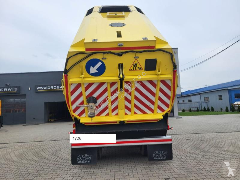 آلة لصيانة الطرق Volvo JBVT801