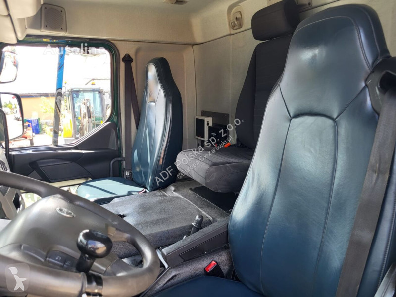 آلة لصيانة الطرق Volvo MF300 L200 15h25