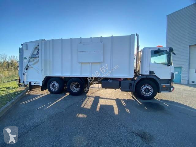 Engin de voirie Scania