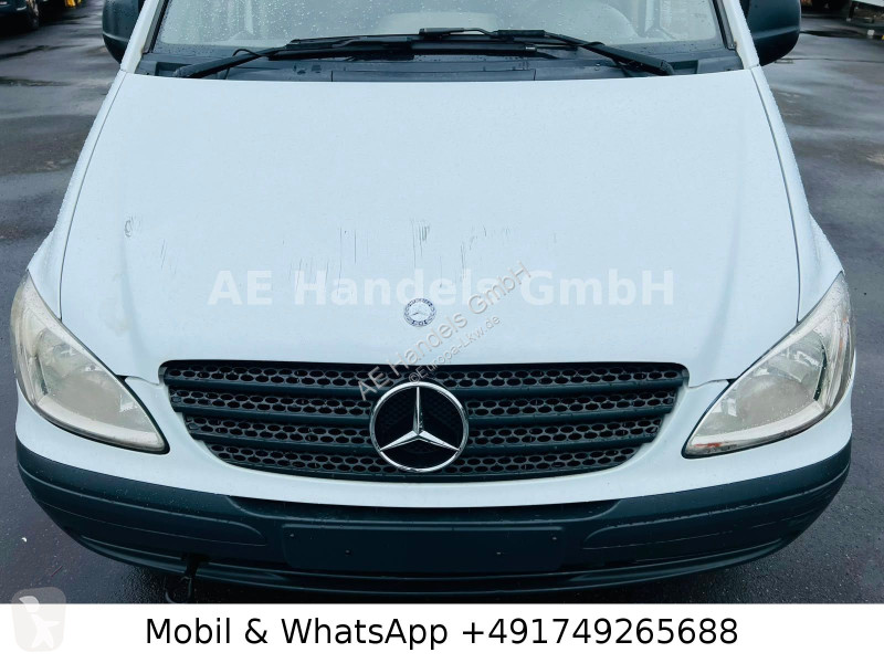 آلة لصيانة الطرق Mercedes Kasten 111 CDI lang...