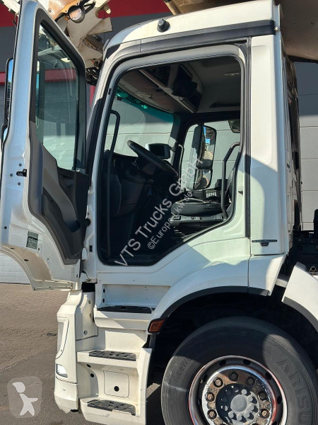Engin de voirie Mercedes 2533 6x2 FAUN...