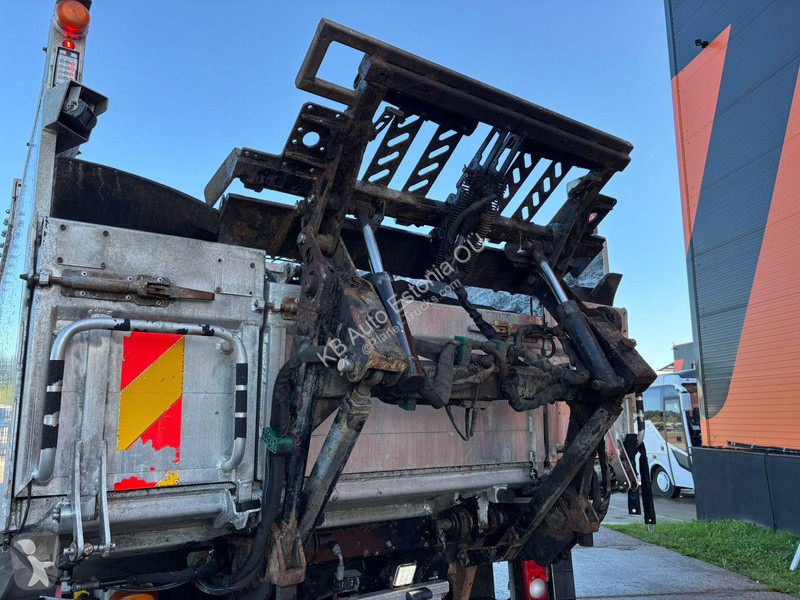 Vehículo de limpieza viaria Mitsubishi Fuso...