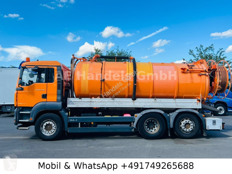 Vehículo de limpieza viaria MAN 26.400 BL...