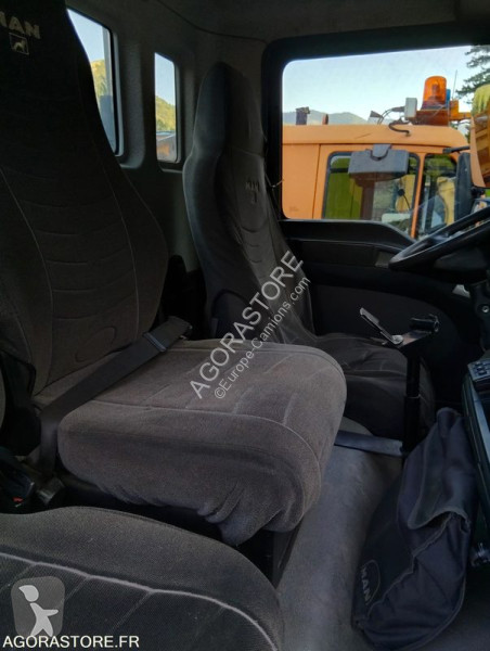 Engin de voirie  15.240