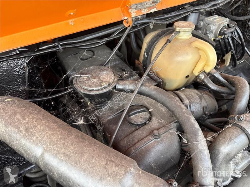 Коммунальная техника   Unimog