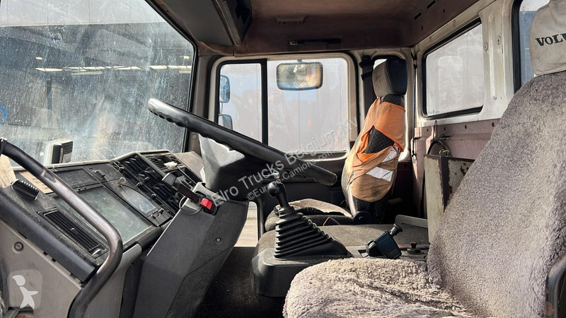 Коммунальная техника  Volvo FL 6-18 (MANUAL...