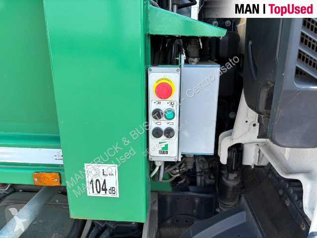 Коммунальная техника  MAN TGM 15.250 4x2 BL CH