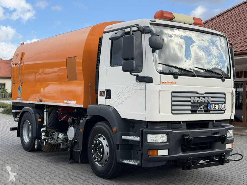 Коммунальная техника  MAN TGM 18.240 E5...