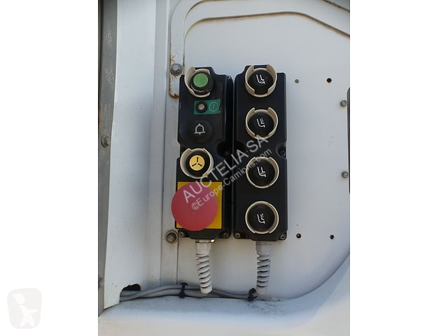 Vehículo de limpieza viaria Renault D19