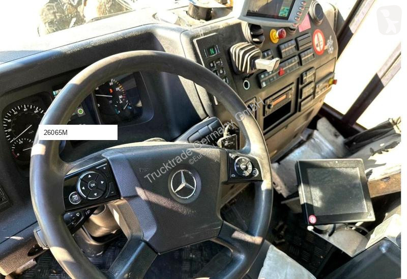 Engin de voirie Mercedes MB 2635 Variopress...