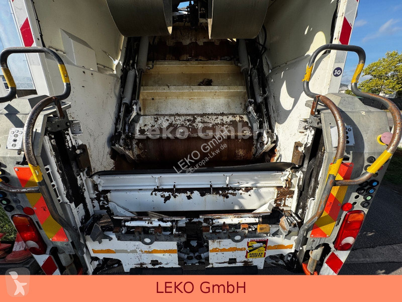 آلة لصيانة الطرق Renault C380 Lenkachse