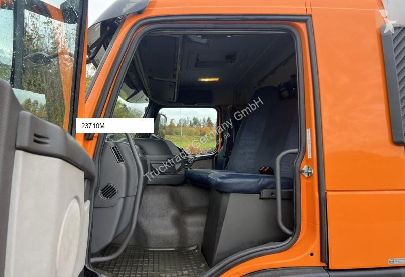 آلة لصيانة الطرق Volvo STUMMER
