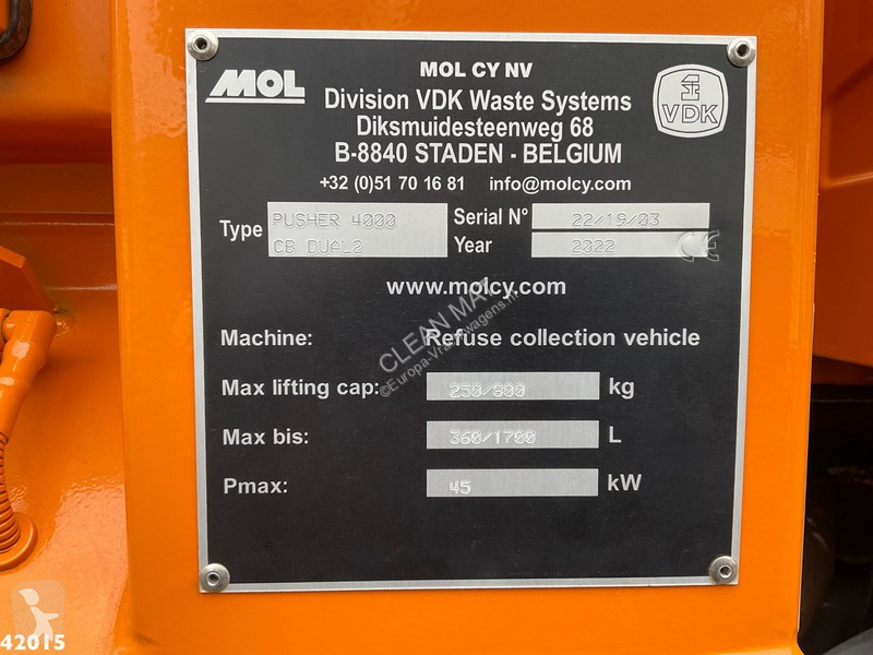 Silniční stroje Volvo 330 VDK 23m³