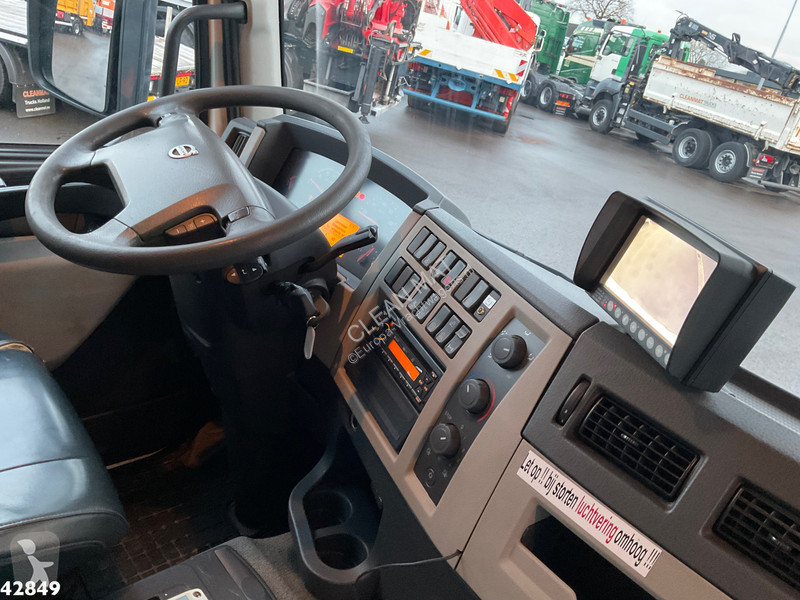 Utilaje pentru drumuri Volvo 280 Euro 6 Hiab 21...