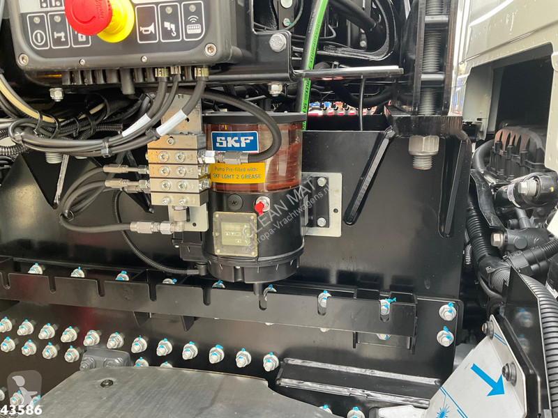 Vägmaskiner DAF N XD 340 Hiab 23 Tonmeter...