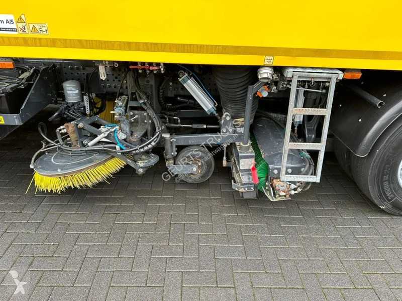 Silniční stroje Mercedes 1824 4X2 BEAM A9000...