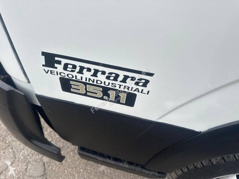 Silniční stroje Nissan