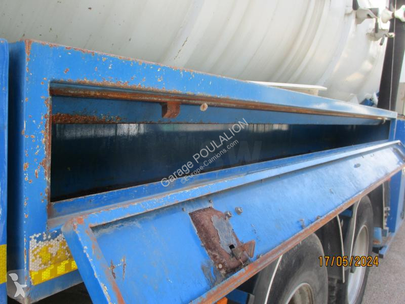 Vägmaskiner Samro  SREM HYDROCUREUR cuve 15m3