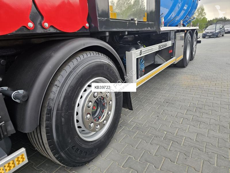 Vehículo de limpieza viaria Scania Disab...