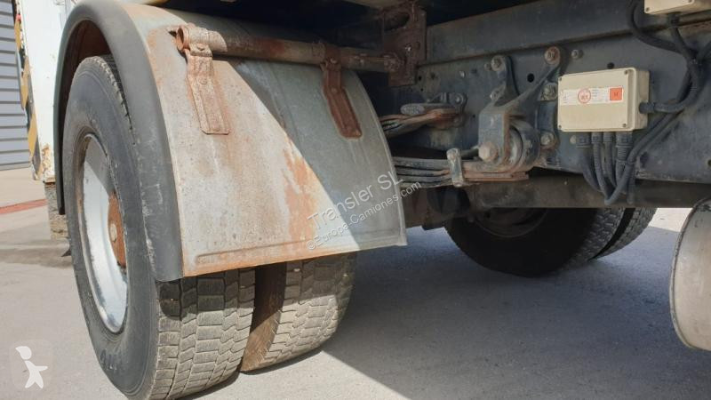 Utilaje pentru drumuri Mercedes