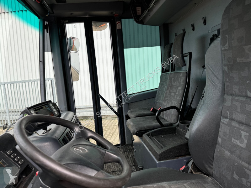 Utilaje pentru drumuri Mercedes Econic 2633 LL...