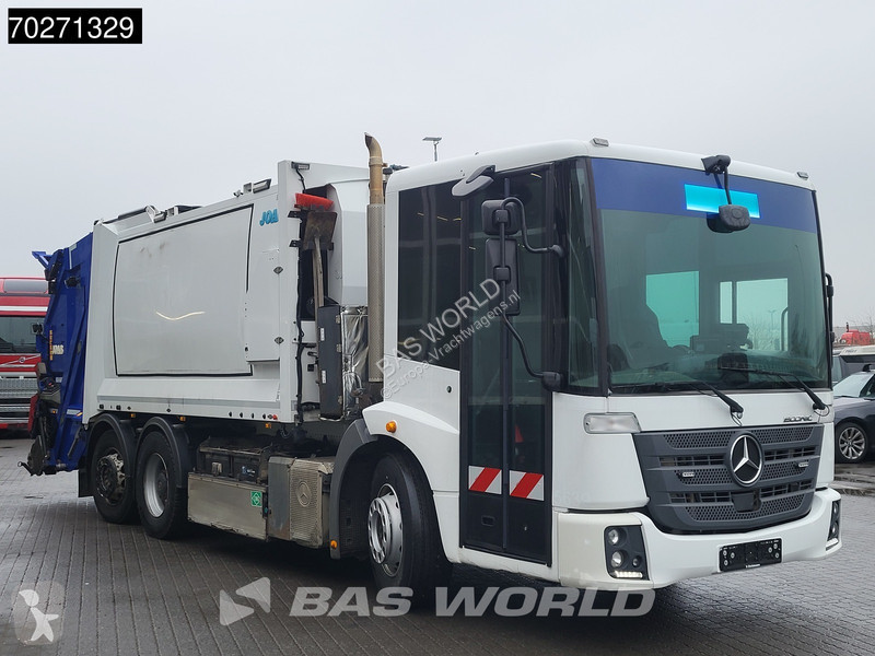 Utilaje pentru drumuri Mercedes 2630 6X2 17m3...
