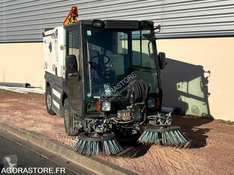 Gemeentevoertuig Schmidt SWINGO 200