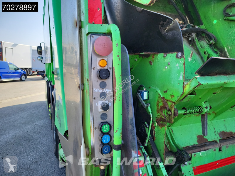 Vägmaskiner DAF 250 6X2 NL-Truck Zoeller...