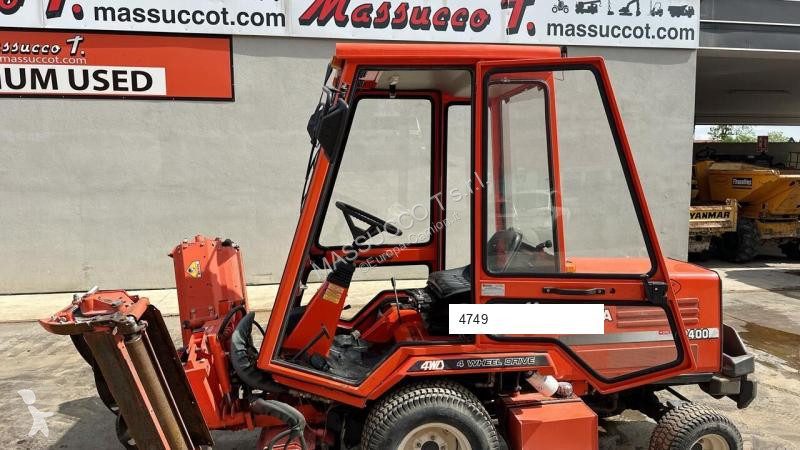 Silniční stroje Kubota F2400