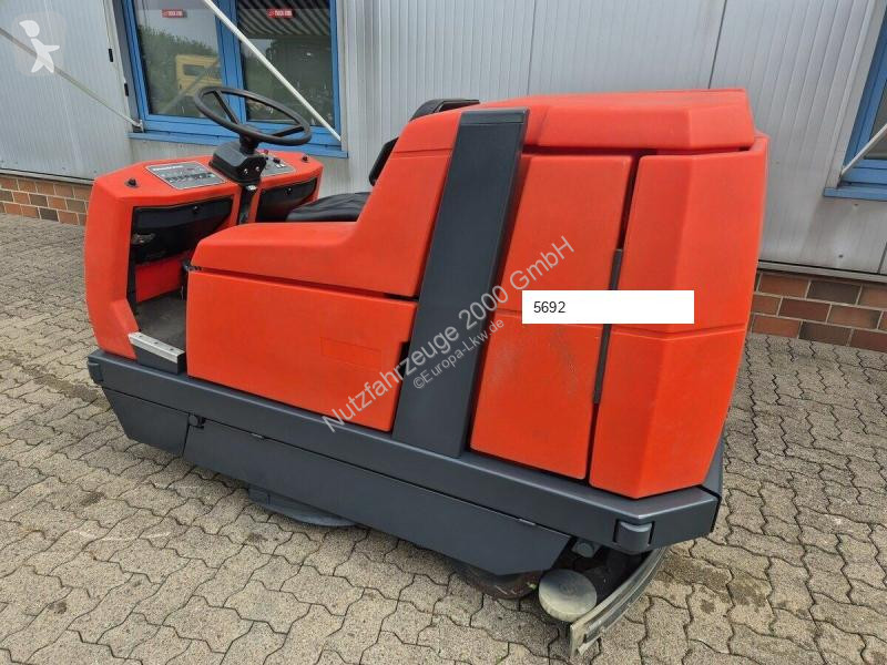 Reinigingsmaterieel Hako