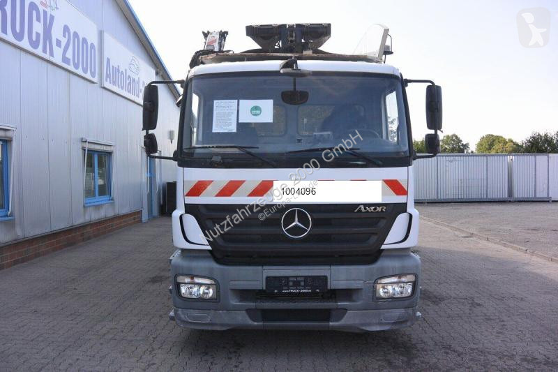 Utilaje pentru drumuri Mercedes