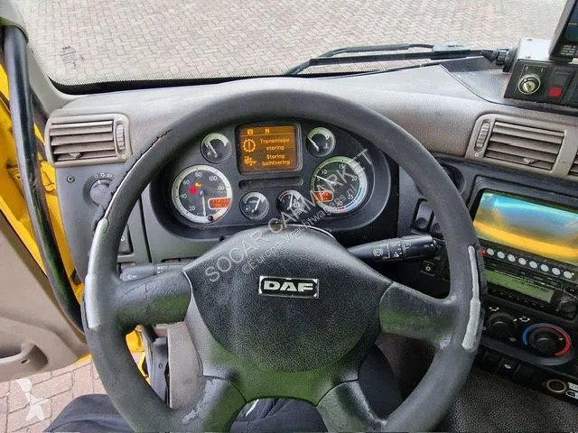 آلة لصيانة الطرق DAF 75310 Carbage truck 23 M³...