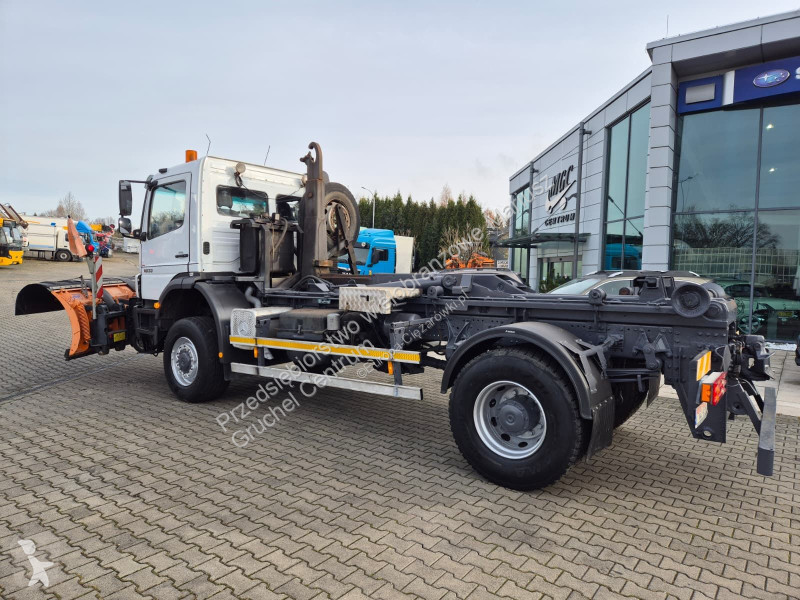 Пътнопочистваща техника Mercedes Axor 1833 4X4...