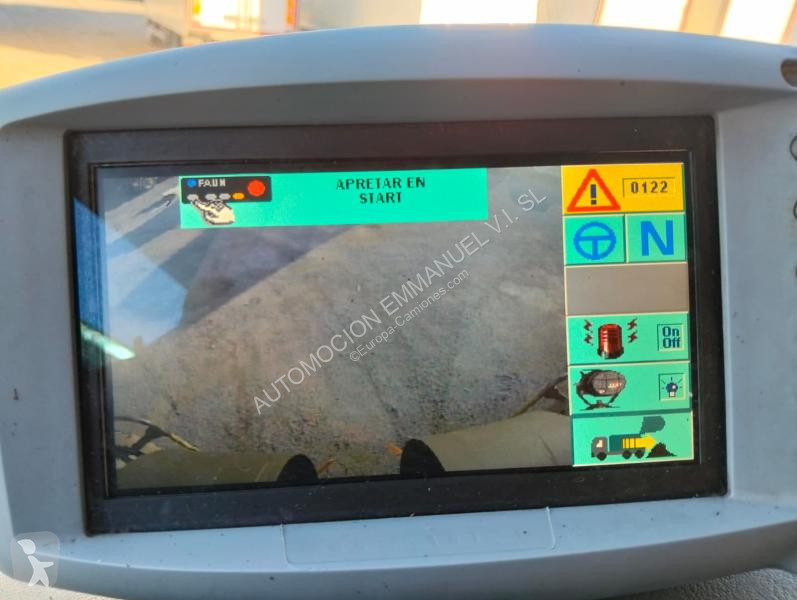 آلة لصيانة الطرق Renault 320.26