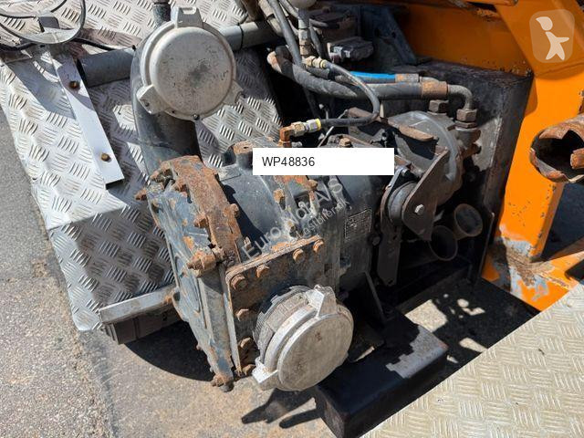 Maskine til vejarbejde  SCANIA P380 8x2*6...