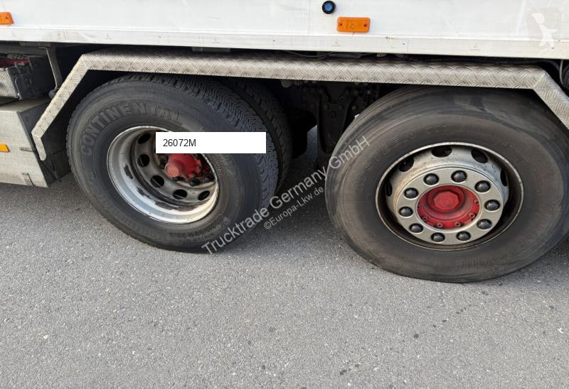 آلة لصيانة الطرق Scania 589 G440 LB