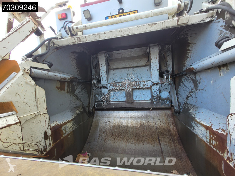 Engin de voirie Volvo FM 330 6X2 -Truck Van...