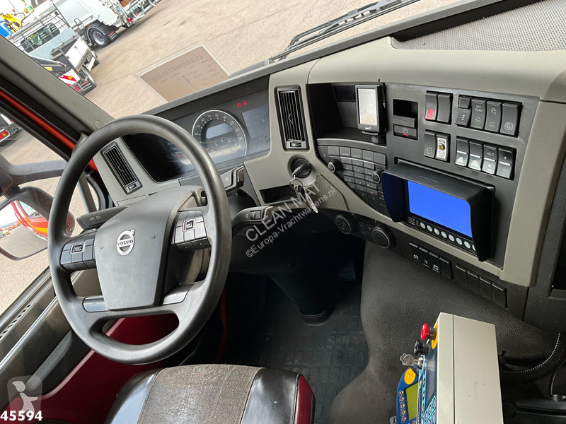 Коммунальная техника  Volvo 330 Euro 6 Geesink...