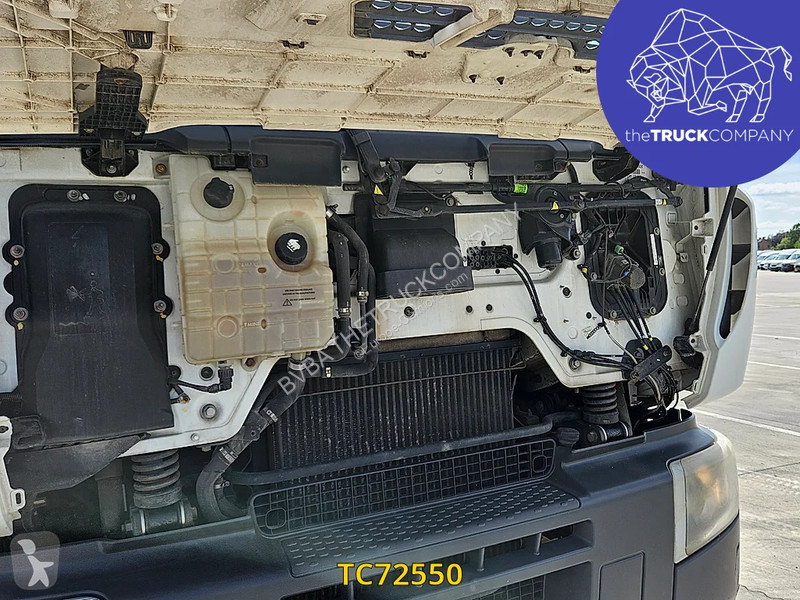 Engin de voirie Renault 270