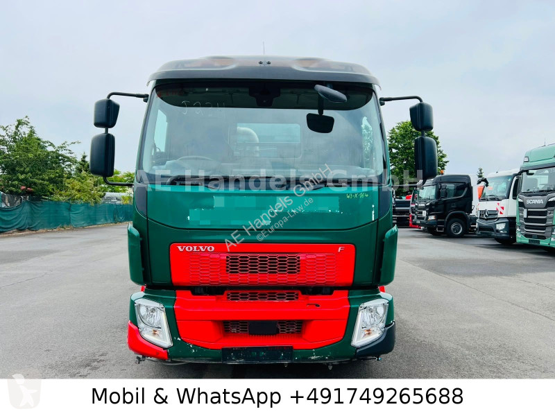 آلة لصيانة الطرق Volvo 250 Bucher Johnston VS...