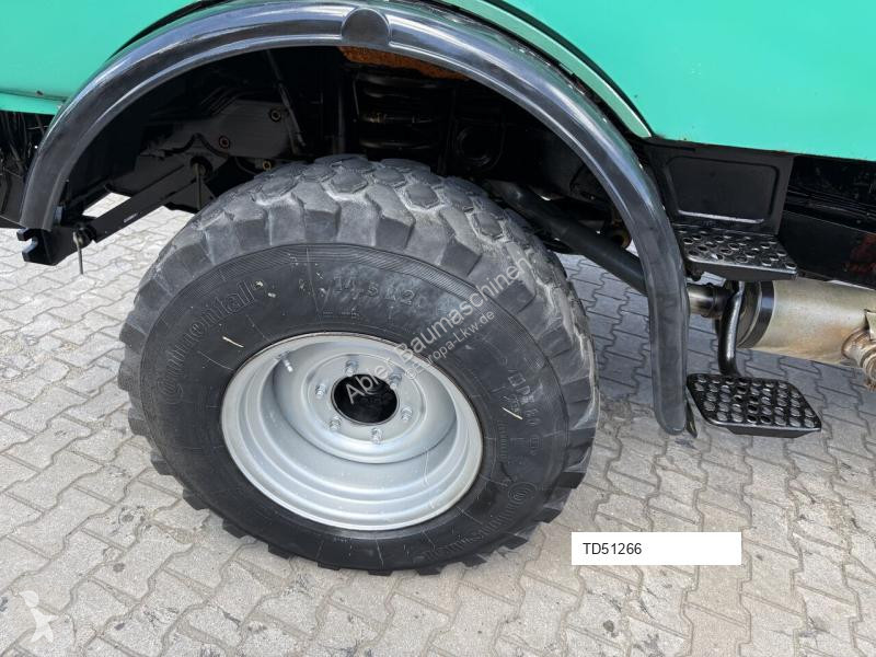 شاحنة Mercedes U1200 Unimog