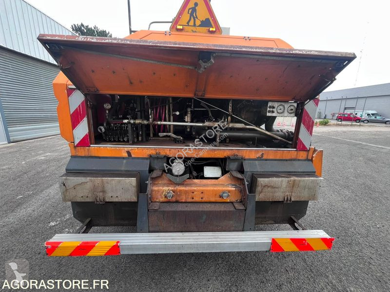 مقطورة Renault PREMIUM