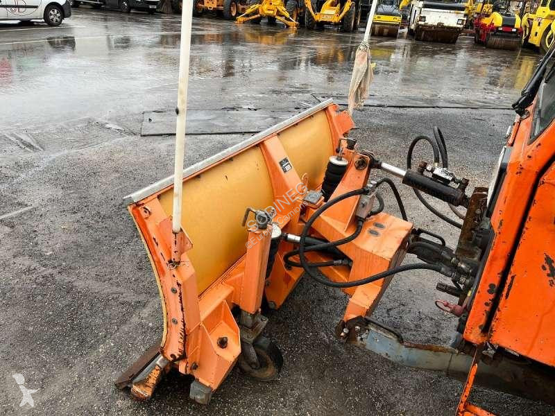 آلة لصيانة الطرق Holder  C5000 TURBO
